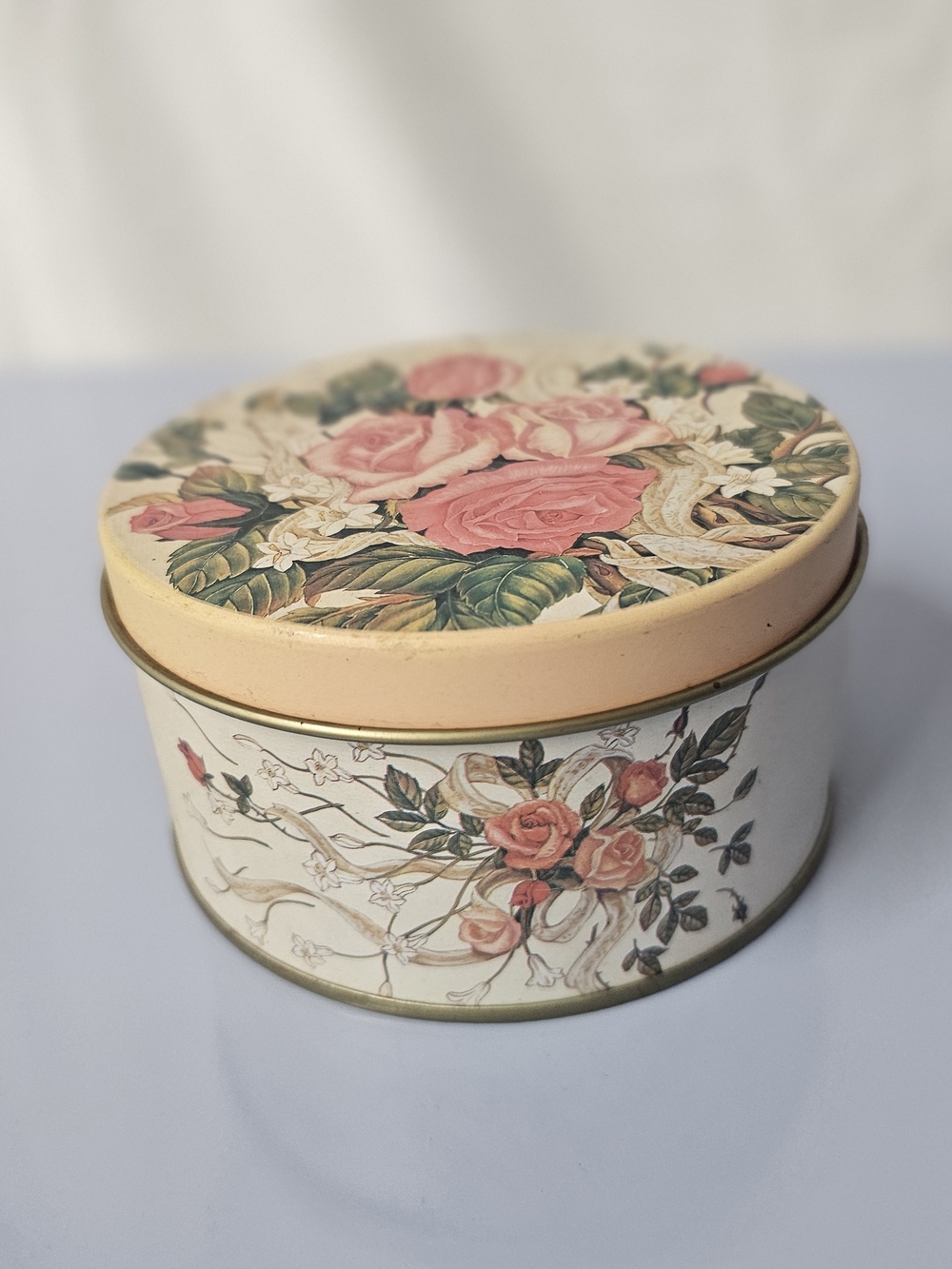 Vintage Shabby Chic 5" Round Floral Tin Box – Pink Rose Small Storage Container